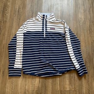 Vineyards vines women popover